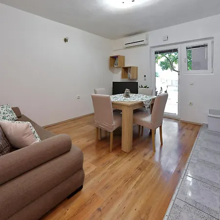 Doris Apartamento Bibinje