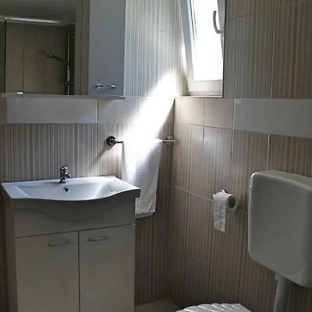 Doris Apartment Bibinje