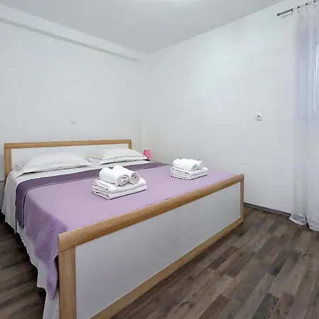 Doris Бибинье