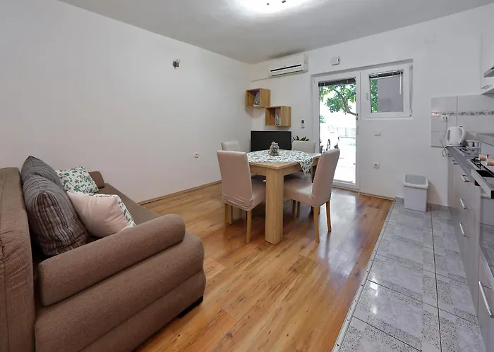 Doris Apartmán Bibinje